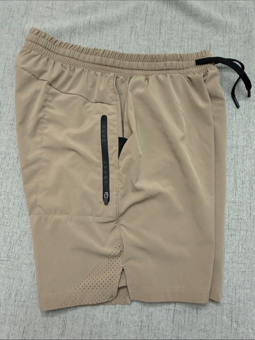 UNRL Men's Athleisure Drawstring Shorts in Tan Size Medium - Picture 3 of 6